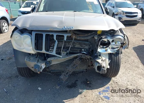 2005 Jeep Grand Cherokee Laredo/Columbia/Freedom z USA, uszkodzony, nr VIN 1J4GR48KX5C640721